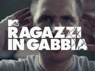 Ragazzi in gabbia